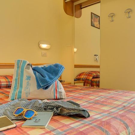 Hotel Nevada Белариа-Игеа Марина Екстериор снимка